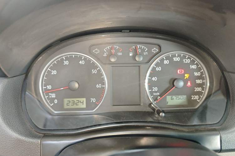 Used Volkswagen Polo 2011 Jingqu 1.6L Manual - Real Cool Edition Instrument Cluster