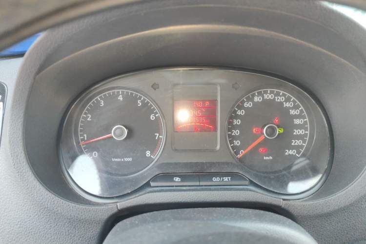 Used Volkswagen Polo 2011 1.6L Automatic ZhiKu Edition Instrument Cluster
