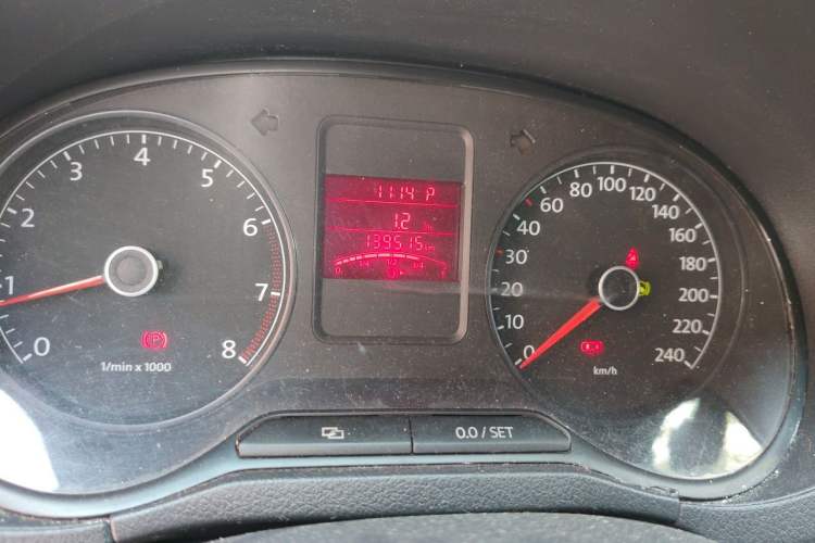 Used Volkswagen Polo 2011 1.4L Automatic ZhiShang Version Instrument Cluster