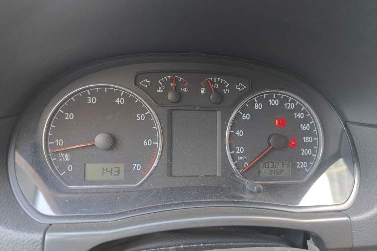 Used Volkswagen Polo 2011 Jingqu 1.6L Manual - Real Cool Edition Instrument Cluster