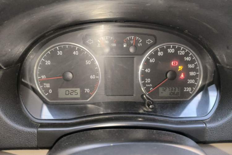 Used Volkswagen Polo 2011 Jingqu 1.6L Manual - Real Cool Edition Instrument Cluster