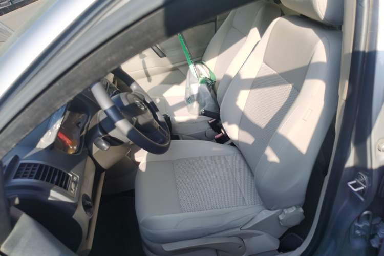 Used Volkswagen Polo 2011 Jingqu 1.4L Manual Shishang Edition Left Front Seat