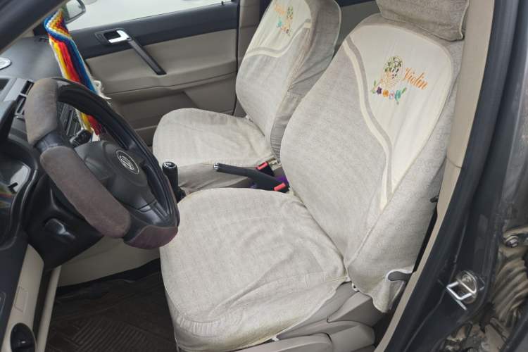 Used Volkswagen Polo 2011 Jingqu 1.4L Manual Shishang Edition Left Front Seat