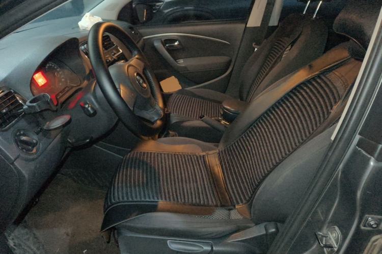 Used Volkswagen Polo 2011 1.6L Manual ZhiShang Edition Left Front Seat