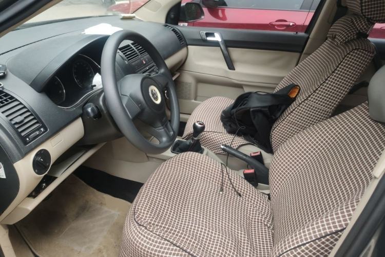 Used Volkswagen Polo 2011 Jingqu 1.4L Manual Sile Edition Left Front Seat