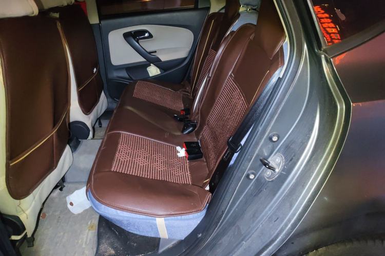 Used Volkswagen Polo 2011 1.4L Manual ZhiShang Edition Left Rear Seat