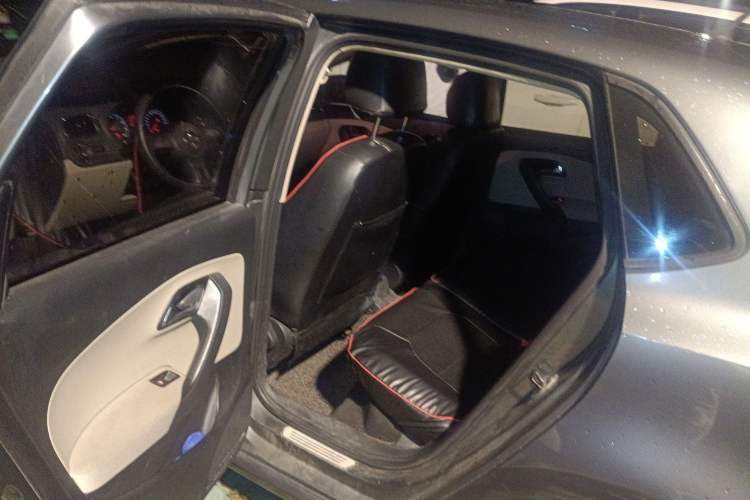 Used Volkswagen Polo 2011 1.4L Manual ZhiShang Edition Left Rear Seat