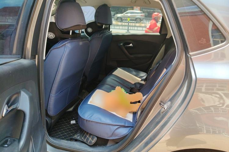 Used Volkswagen Polo 2011 1.4L Automatic ZhiShang Version Left Rear Seat