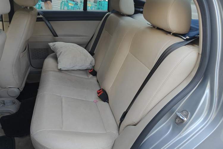 Used Volkswagen Polo 2011 Jingqu 1.6L Manual - Real Cool Edition Left Rear Seat