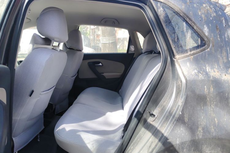 Used Volkswagen Polo 2011 1.6L Manual ZhiShang Edition Left Rear Seat