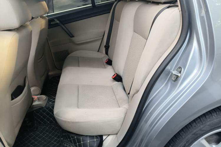 Used Volkswagen Polo 2011 Jingqu 1.6L Manual - Real Cool Edition Left Rear Seat