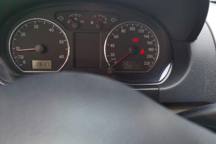 Used Volkswagen Polo 2011 Jingqu 1.4L Manual Shishang Edition Odometer Close Up