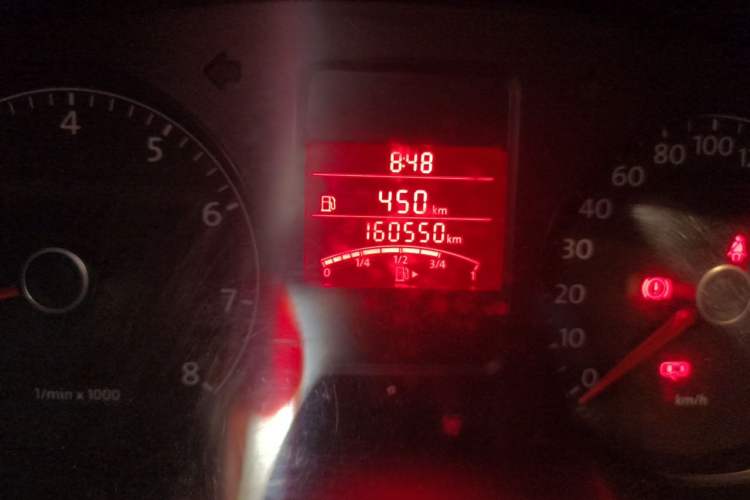 Used Volkswagen Polo 2011 1.6L Manual ZhiShang Edition Odometer Close Up