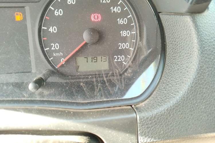 Used Volkswagen Polo 2011 Jingqu 1.6L Manual - Real Cool Edition Odometer Close Up