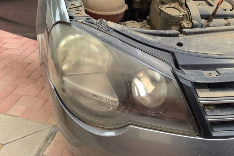 Used Volkswagen Polo 2011 Jingqu 1.4L Manual Sile Edition Right Front Headlight