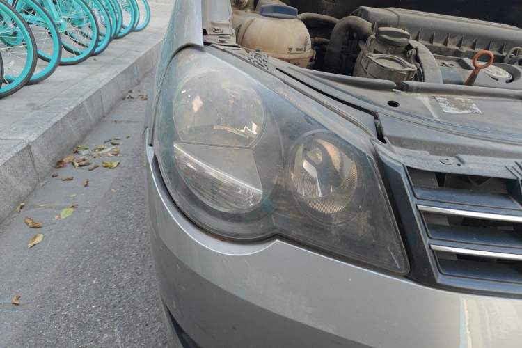 Used Volkswagen Polo 2011 Jingqu 1.6L Manual - Real Cool Edition Right Front Headlight