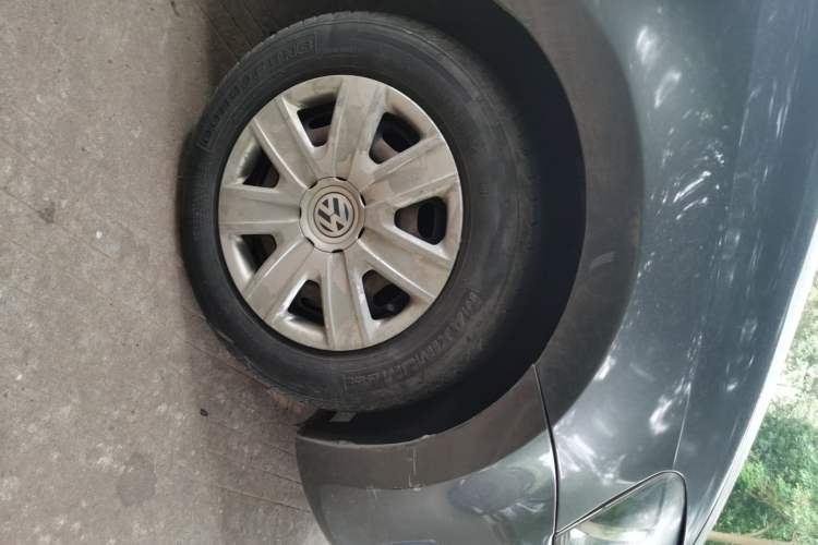 Used Volkswagen Polo 2011 1.4L Manual ZhiLe Edition Right Front Wheel Hub