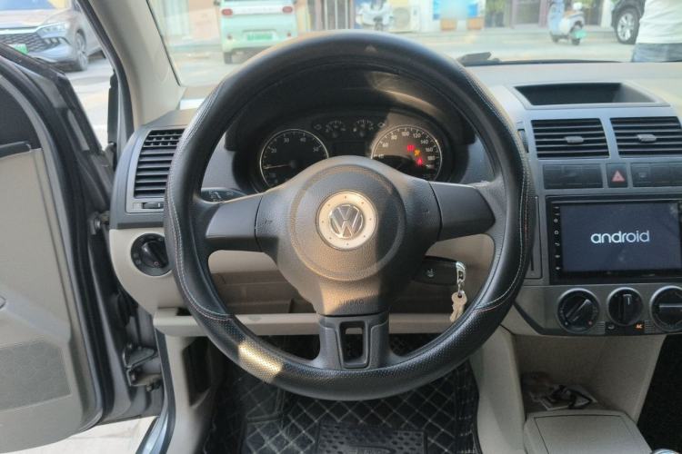 Used Volkswagen Polo 2011 Jingqu 1.6L Manual - Real Cool Edition Steering Wheel