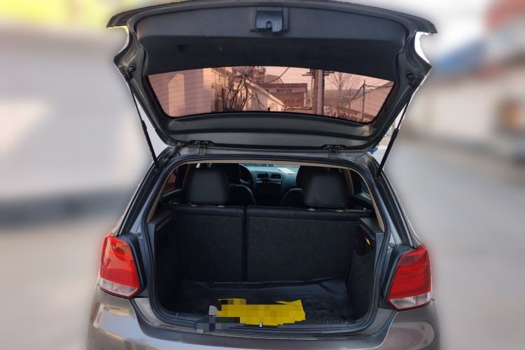 Used Volkswagen Polo 2011 1.6L Manual ZhiShang Edition Trunk