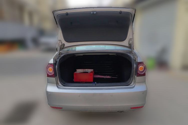 Used Volkswagen Polo 2011 Jingqu 1.4L Manual Shishang Edition Trunk