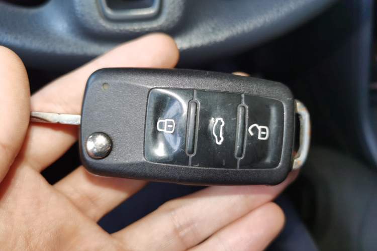 Used Volkswagen Polo 2011 1.4L Manual ZhiLe Edition Vehicle Key