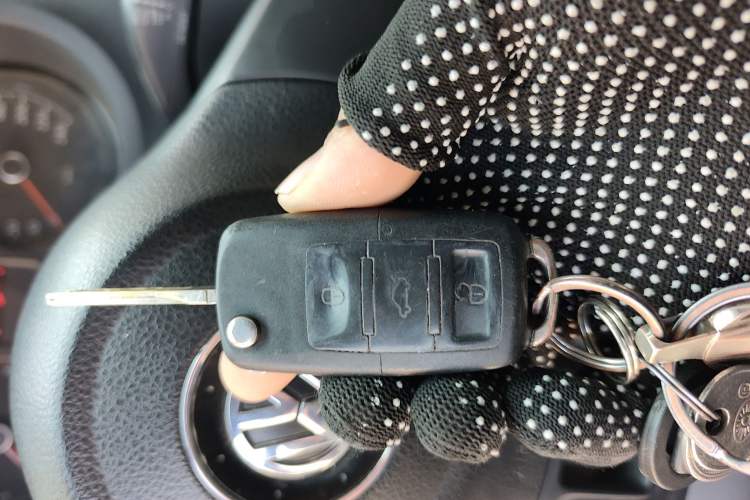 Used Volkswagen Polo 2011 1.6L Manual ZhiShang Edition Vehicle Key