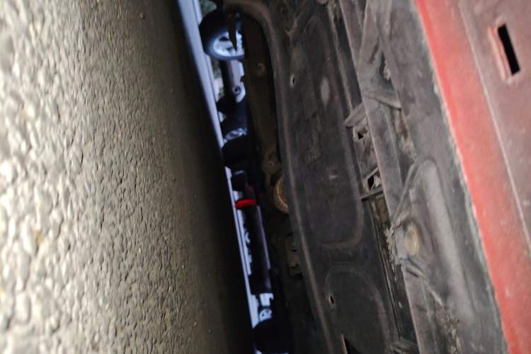 Used Volkswagen Polo 2011 1.6L Automatic ZhiKu Edition Chassis Front