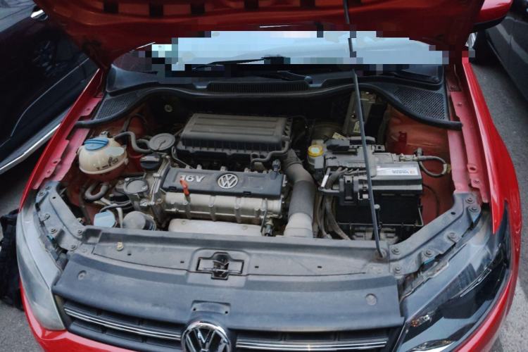 Used Volkswagen Polo 2011 1.6L Automatic ZhiKu Edition Engine Bay