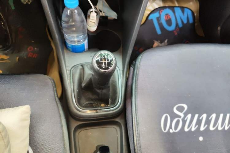 Used Volkswagen Polo 2011 1.6L Manual ZhiShang Edition Gear Lever