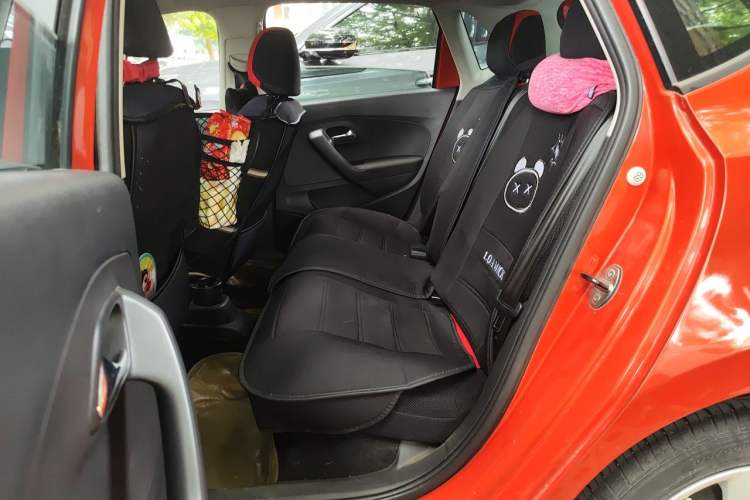 Used Volkswagen Polo 2011 1.6L Manual ZhiShang Edition Left Rear Seat