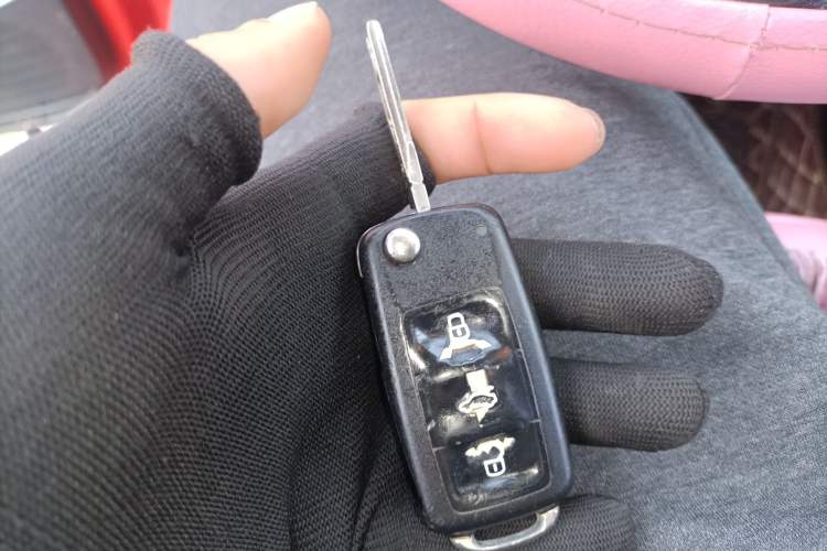 Used Volkswagen Polo 2011 1.6L Automatic ZhiShang Version Vehicle Key