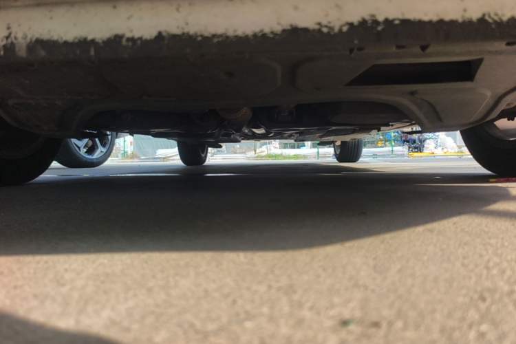 Used Volkswagen Polo 2011 1.6L Automatic ZhiShang Version Chassis Front