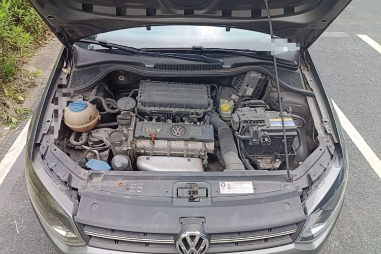 Used Volkswagen Polo 2011 1.6L Automatic ZhiShang Version Engine Bay