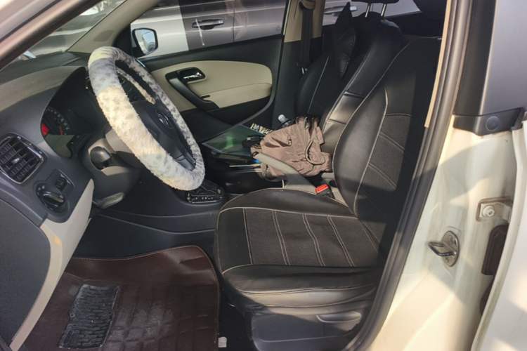 Used Volkswagen Polo 2011 1.6L Automatic ZhiShang Version Left Front Seat