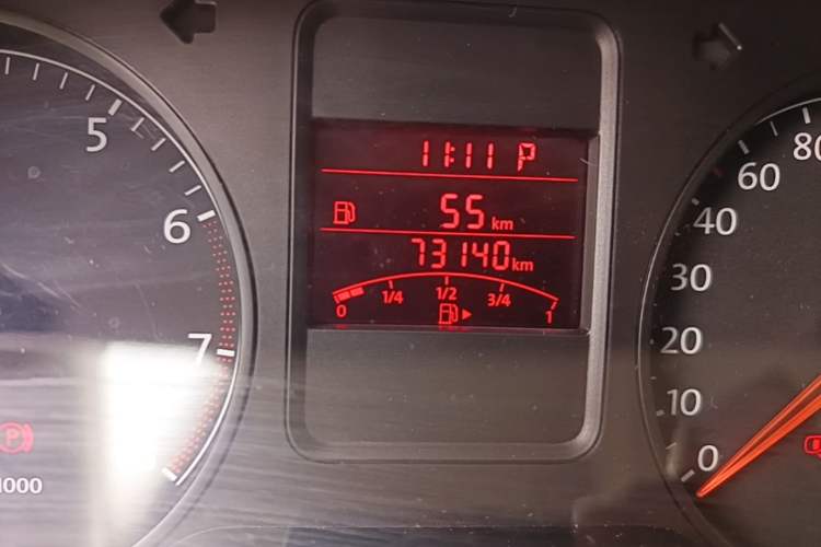 Used Volkswagen Polo 2011 1.6L Automatic ZhiShang Version Odometer Close Up