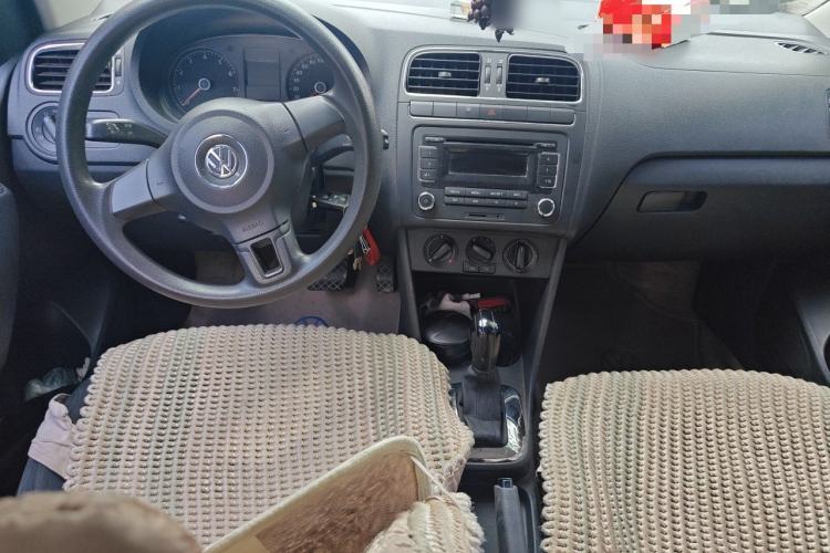 Used Volkswagen Polo 2011 1.4L Automatic ZhiShang Version Center Console