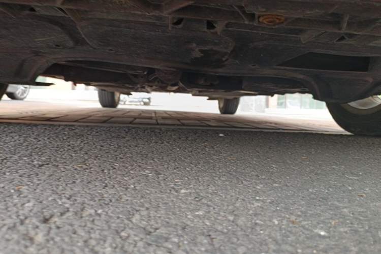 Used Volkswagen Polo 2011 1.6L Automatic ZhiShang Version Chassis Front