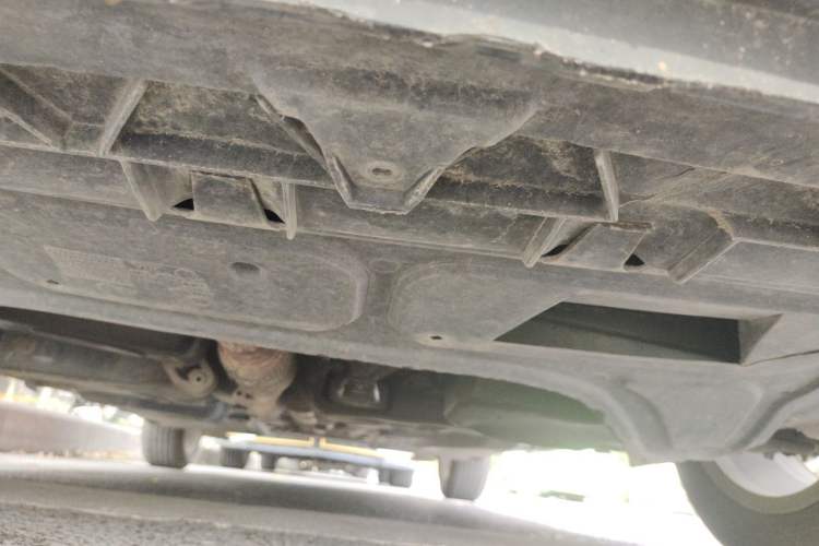 Used Volkswagen Polo 2011 1.6L Automatic ZhiKu Edition Chassis Front