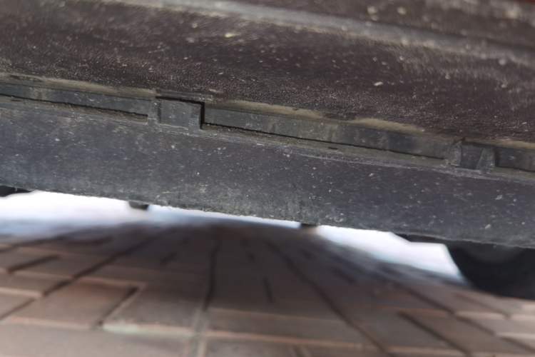 Used Volkswagen Polo 2011 1.6L Manual ZhiShang Edition Chassis Front