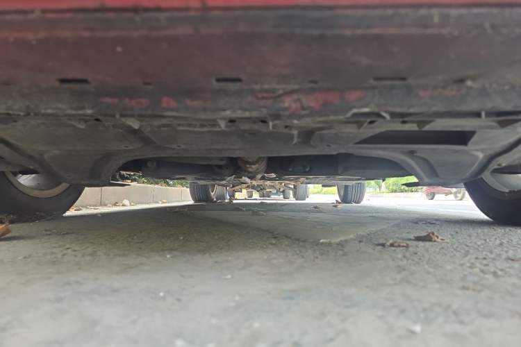 Used Volkswagen Polo 2011 1.6L Automatic ZhiShang Version Chassis Front