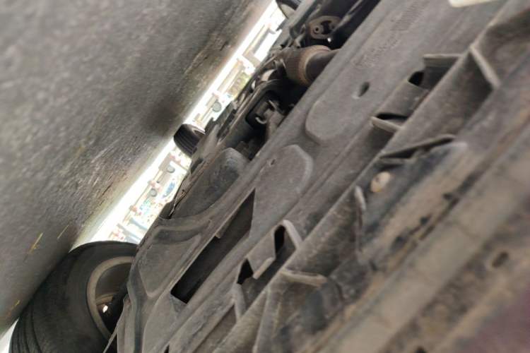 Used Volkswagen Polo 2011 1.6L Automatic ZhiShang Version Chassis Front