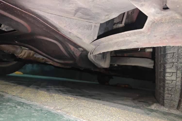Used Volkswagen Polo 2011 1.6L Automatic ZhiShang Version Chassis Front Left