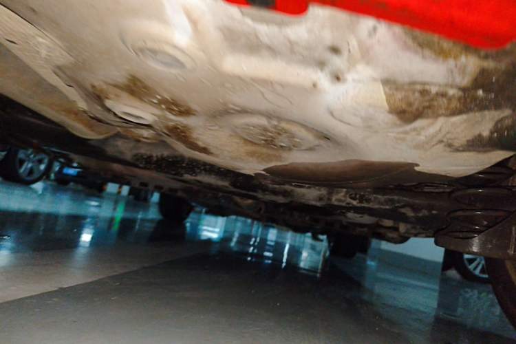 Used Volkswagen Polo 2011 1.6L Manual ZhiShang Edition Chassis Front Left