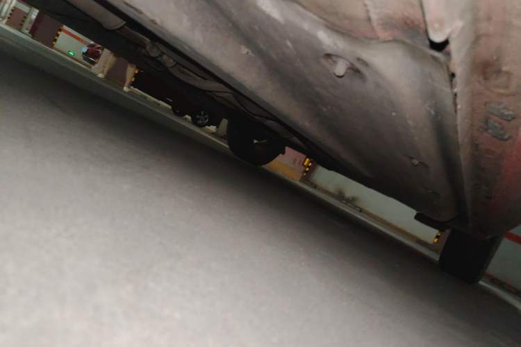 Used Volkswagen Polo 2011 1.6L Automatic ZhiShang Version Chassis Front Left