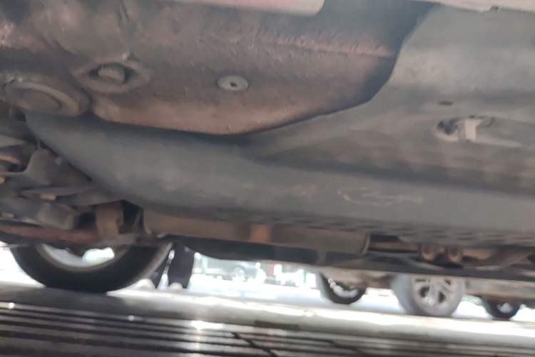 Used Volkswagen Polo 2011 1.6L Automatic ZhiShang Version Chassis Front Left