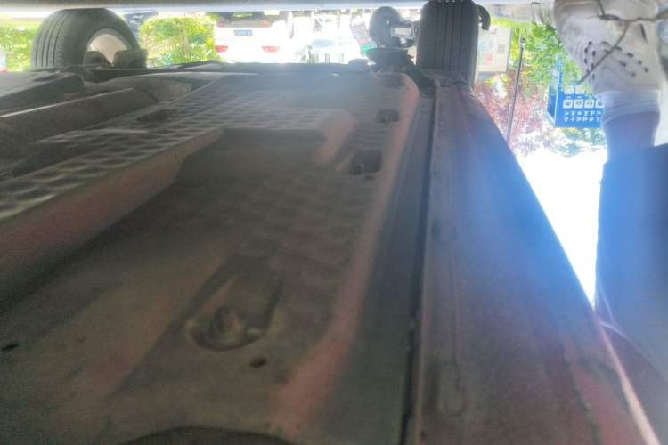 Used Volkswagen Polo 2011 1.6L Automatic ZhiShang Version Chassis Front Right