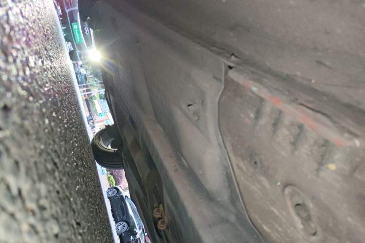 Used Volkswagen Polo 2011 1.6L Automatic ZhiShang Version Chassis Front Right