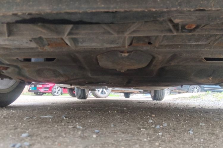 Used Volkswagen Polo 2011 1.6L Automatic ZhiShang Version Chassis Front