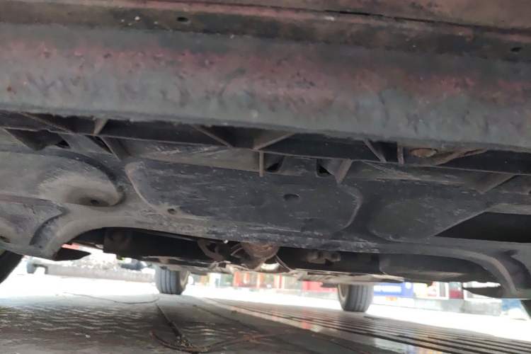 Used Volkswagen Polo 2011 1.6L Automatic ZhiShang Version Chassis Front