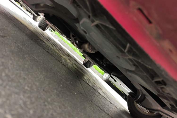 Used Volkswagen Polo 2011 1.6L Automatic ZhiShang Version Chassis Front